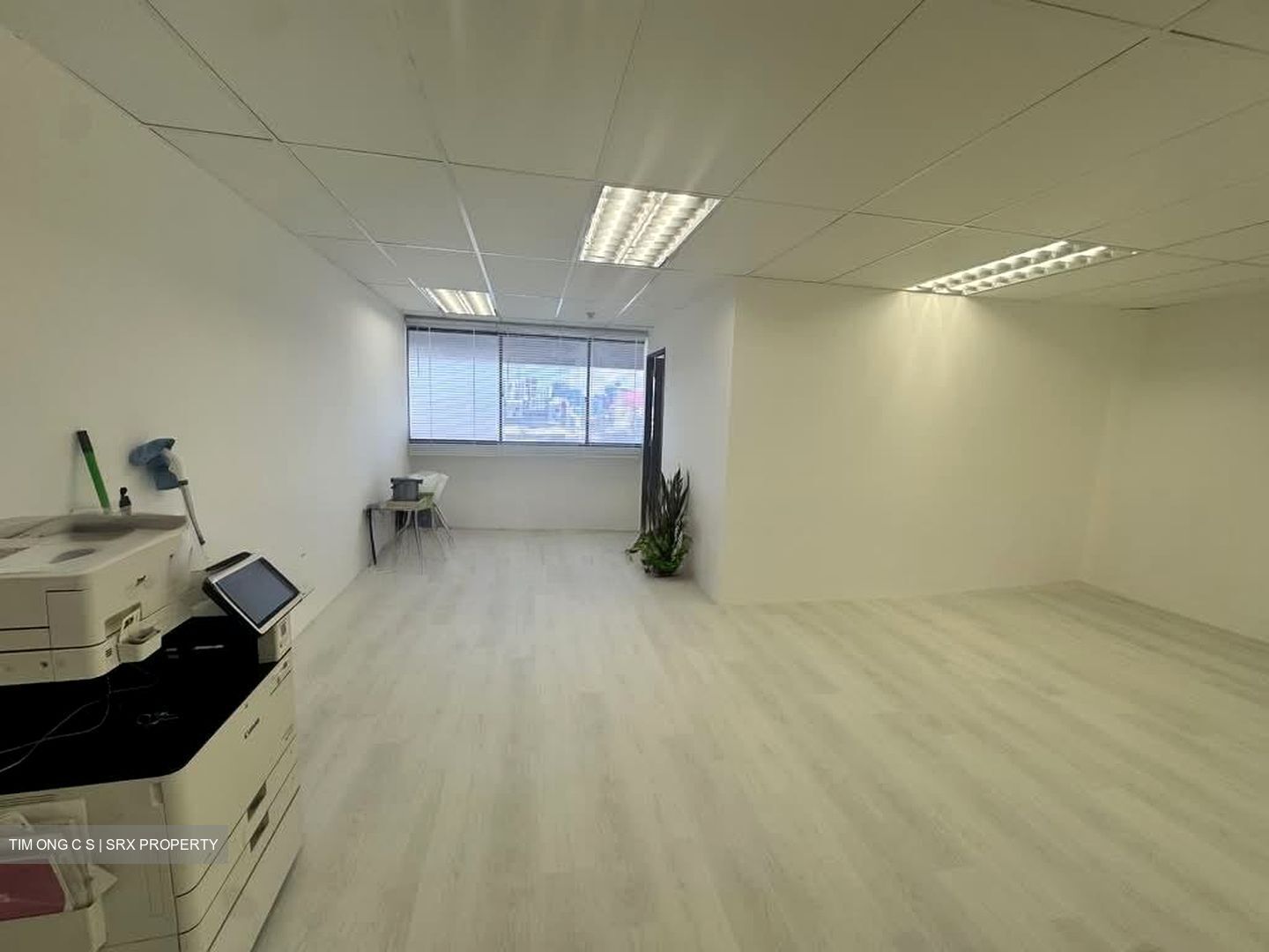 Sim Lim Tower (D8), Office #558395101